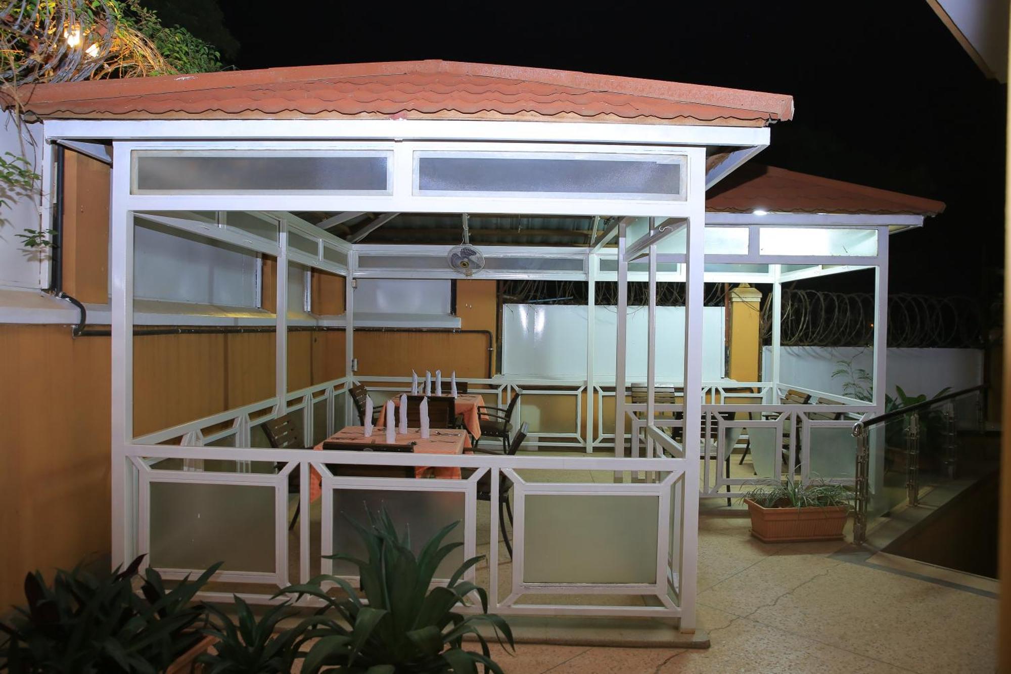 Panorama Portico Hotel, Джуба Екстериор снимка
