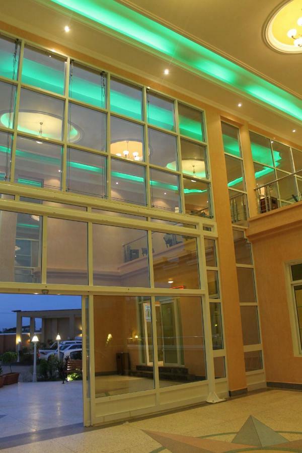 Panorama Portico Hotel, Джуба Екстериор снимка